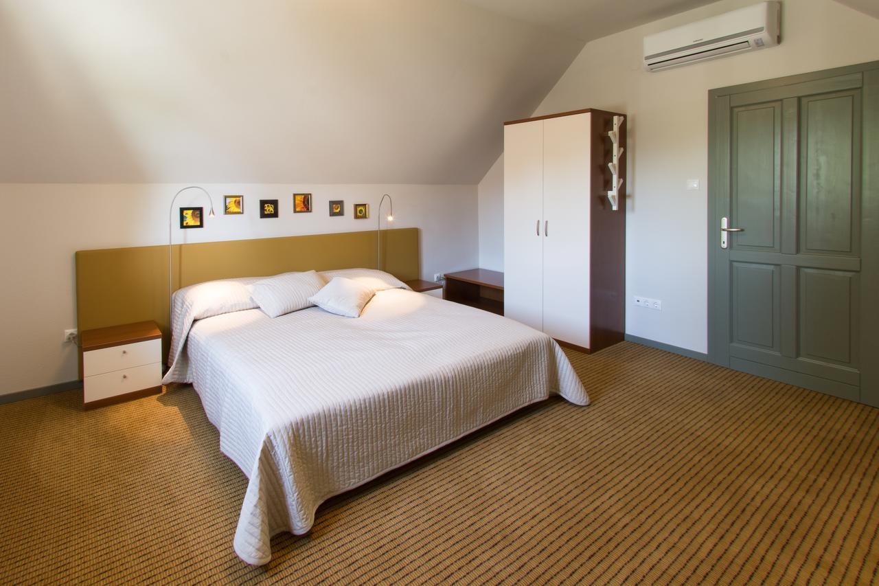 Villa Oliva Boutique Rooms זמראדי מראה חיצוני תמונה
